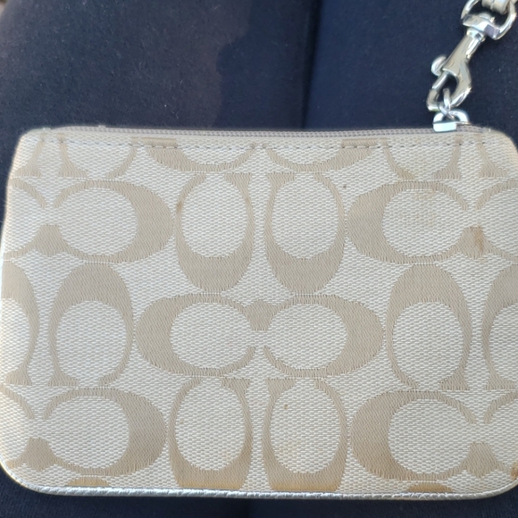 Coach wristlet - Picture 3 of 4